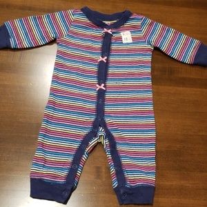 Girls Carter's footless onsie, super cute, size 3m